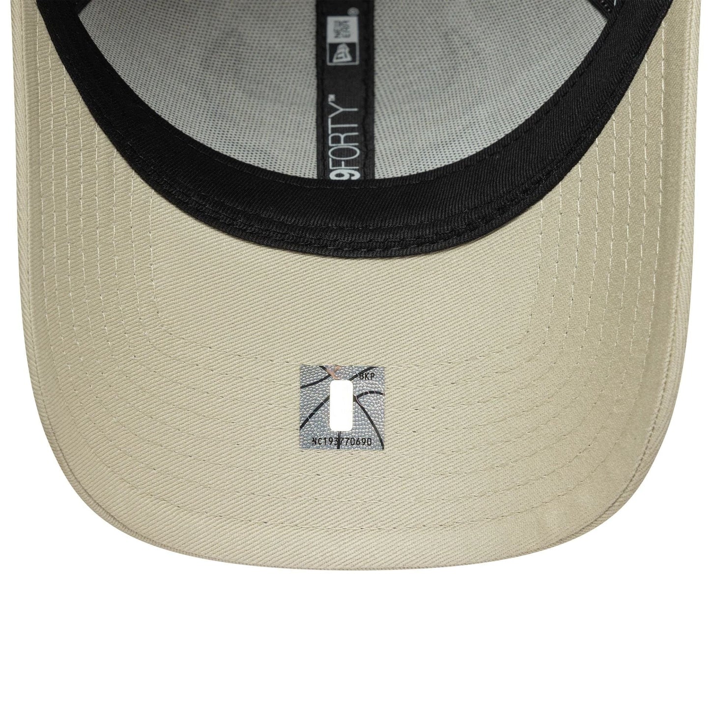New Era Hellbeige Chicago Bulls NBA Team Outline 9FORTY Verstellbare Cap