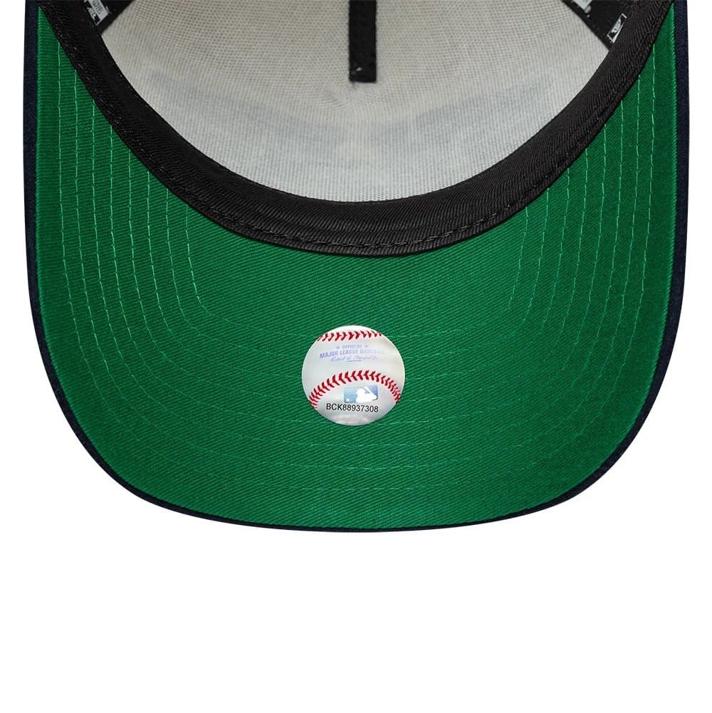New Era New York Yankees MLB Suede Cream & Navy 9FORTY E-Frame Adjustable Cap