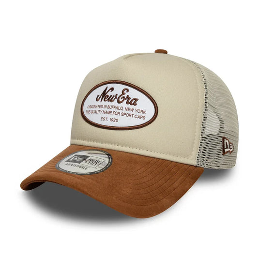 New Era Hellbeige New Era Oval Patch Wildleder 9FORTY E-Frame Trucker Cap