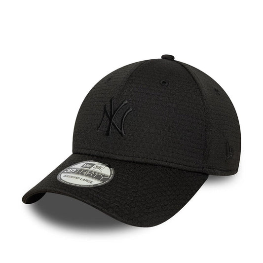 New Era New York Yankees MLB Stretch Mesh 39THIRTY Black Fit Cap