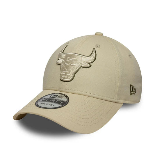New Era Chicago Bulls NBA Team Outline 9FORTY Cap Beige