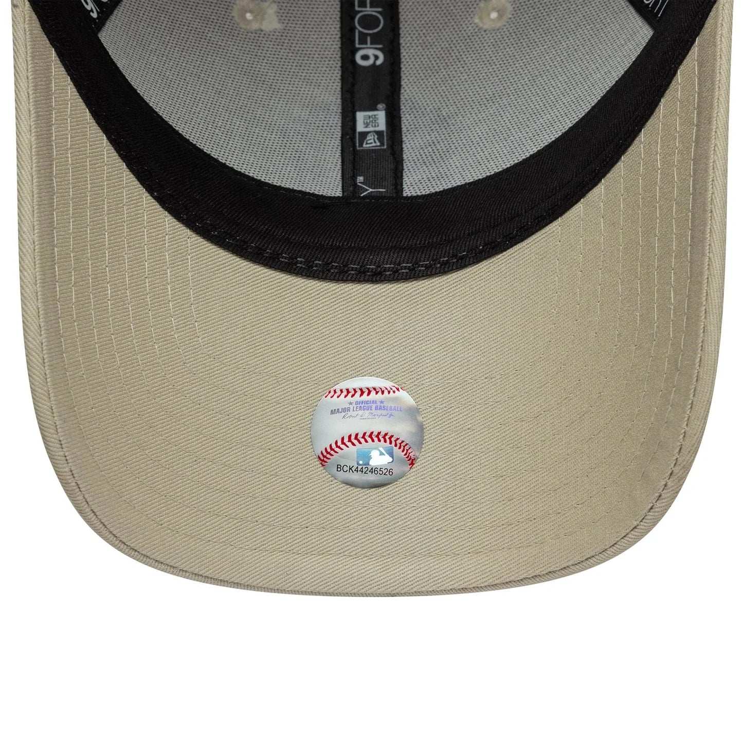 New Era MLB Outline Camo New York Yankees 9FORTY Cap Beige