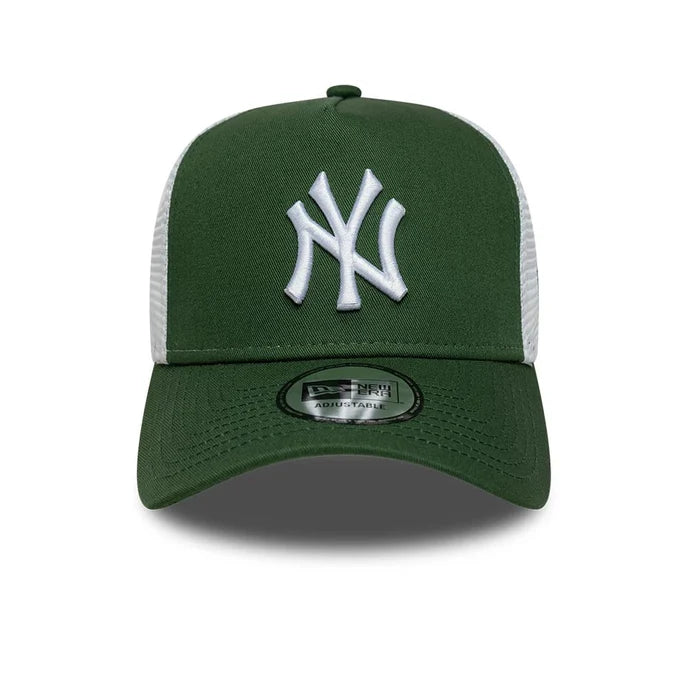 New Era MLB League Essential New York Yankees 9FORTY A-Frame Trucker Cap Green