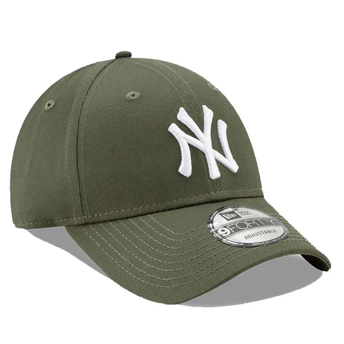 New Era New York Yankees Essential 9FORTY Verstellbare Cap Olive Green