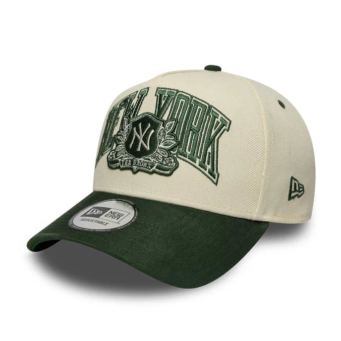 New Era New York Yankees MLB Suede Cream & Green 9FORTY E-Frame Adjustable Cap